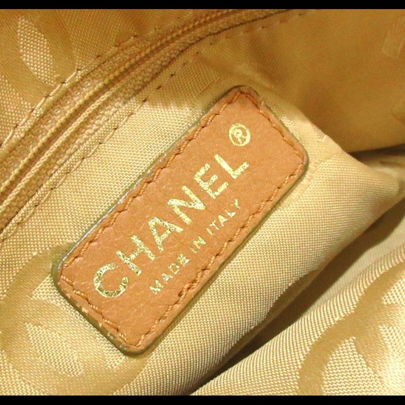 Chanel perfect for Fall!!! Tan/ yellow with lime green on edges - Picture 13 of 16